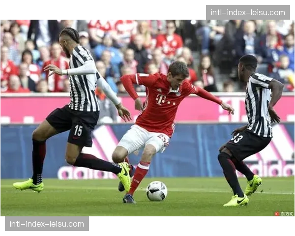 传闻:拜仁慕尼黑有意邀请一位以构建“立体压迫”闻名的意甲教练执教 传闻:拜仁慕尼黑有意邀请一位以构建“立体压迫”闻名的意甲教练执教