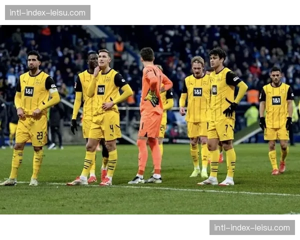 赛前发布会：多特主帅否认更衣室内讧，强调专注于剩余赛季